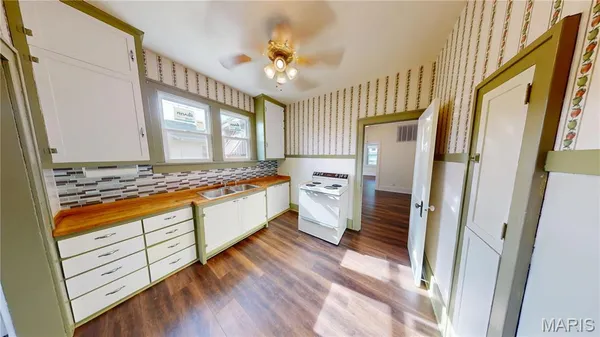 $139,900 | 310 East South Avenue, Greenville, IL 62246