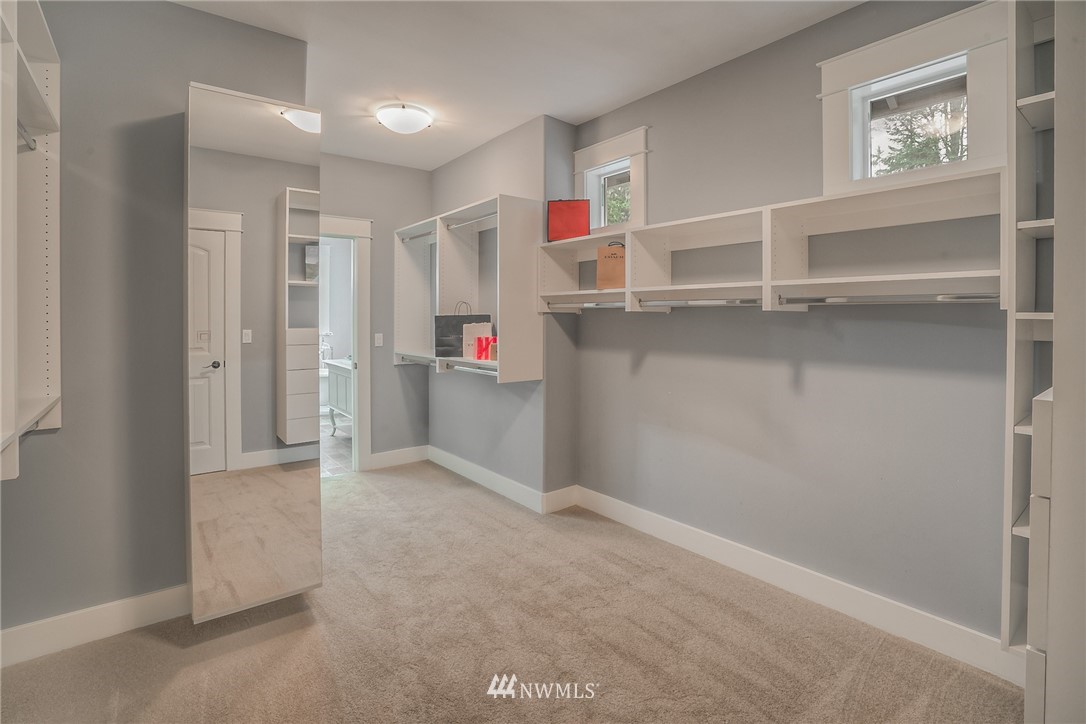 13240 Wallace Road Southeast Olalla, WA 98359 - Photo 22 of 27 Gallery Image 22