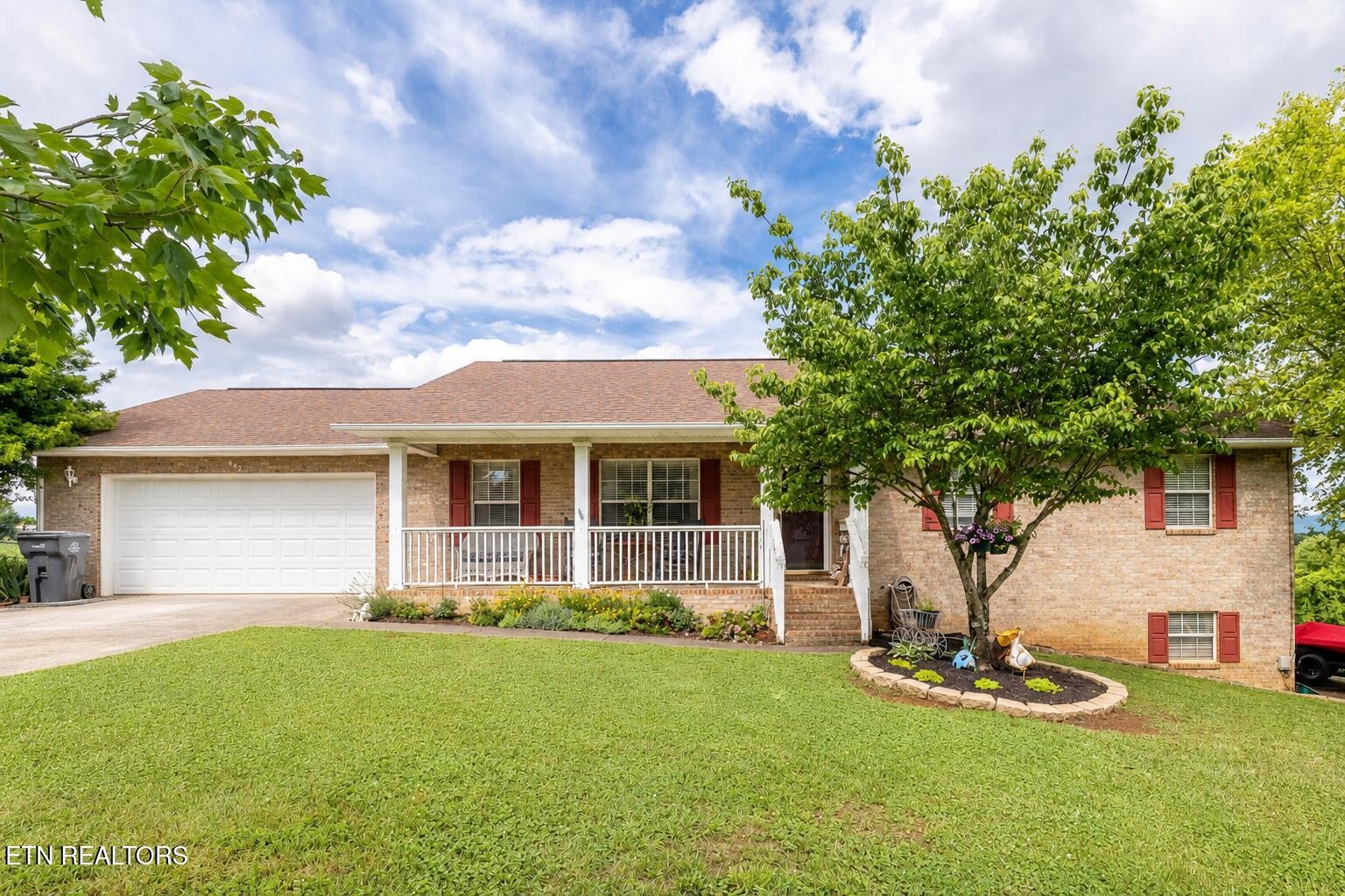 442 Wilaway Road Maryville, TN 37801 - Photo 1 of 60 Gallery Image 1
