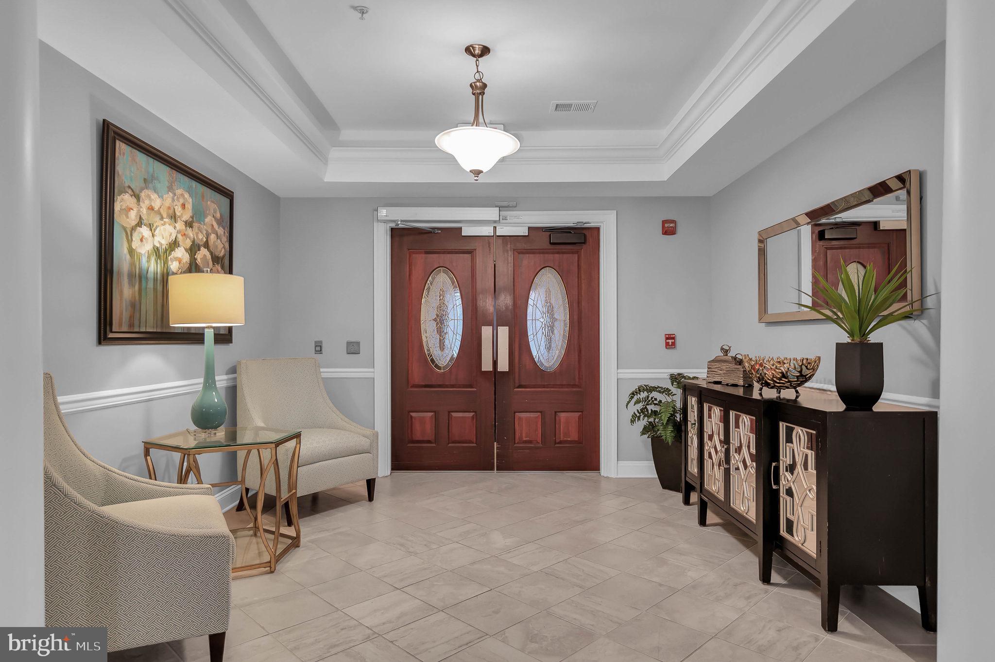 10273A Fountain Circle, Unit 306 Manassas, VA 20110 - Photo 4 of 33 a view of a livingroom with furniture
