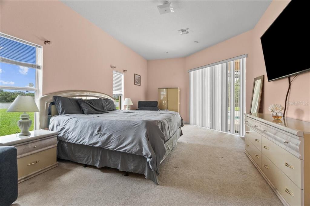 2622 Roughside Circle Kissimmee, FL 34746 - Photo 5 of 26 Gallery Image 5