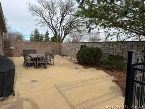 $389,900 | 3707 Riverwalk Court, Jeffersonville, IN 47130