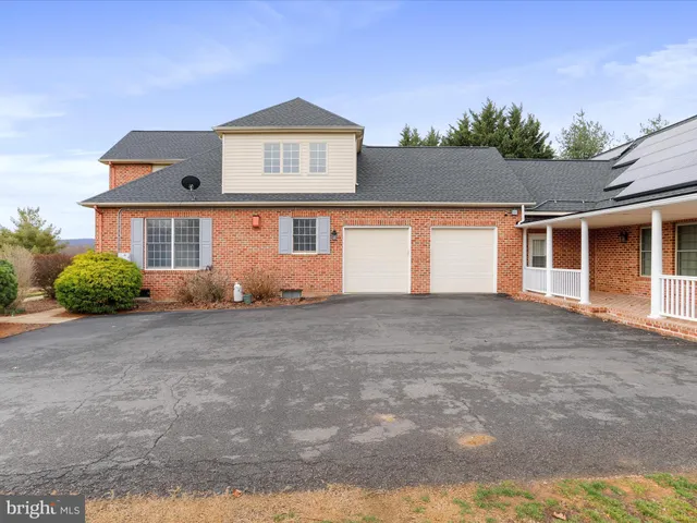 $1,199,000 | 9812 Pembroke Drive, Hagerstown, MD 21740