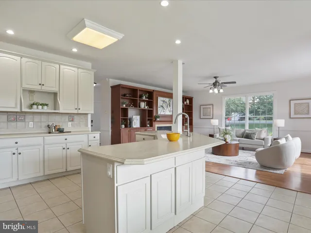 $1,199,000 | 9812 Pembroke Drive, Hagerstown, MD 21740