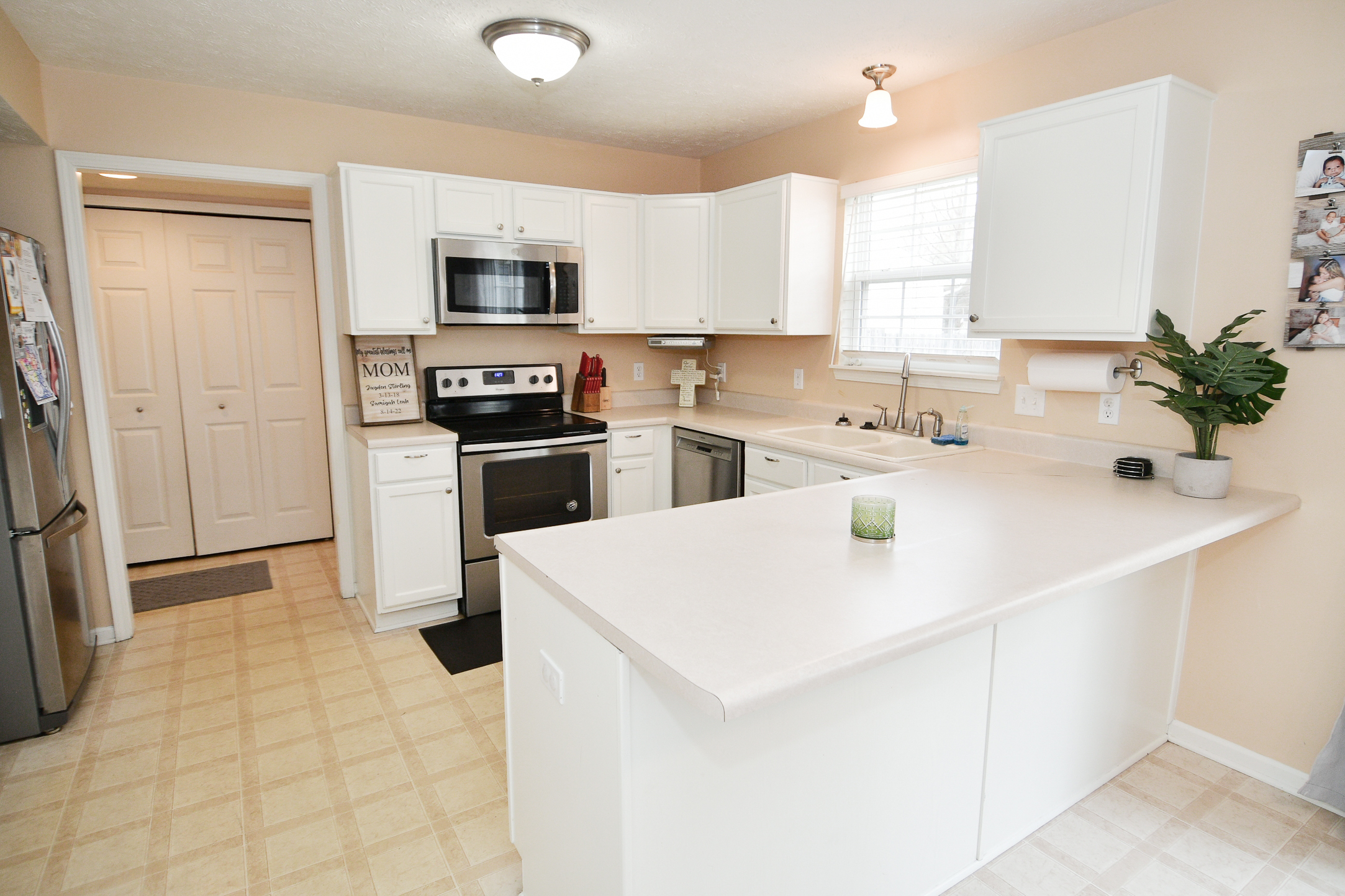 6424 Furnas Road Indianapolis, IN 46221 - Photo 10 of 44