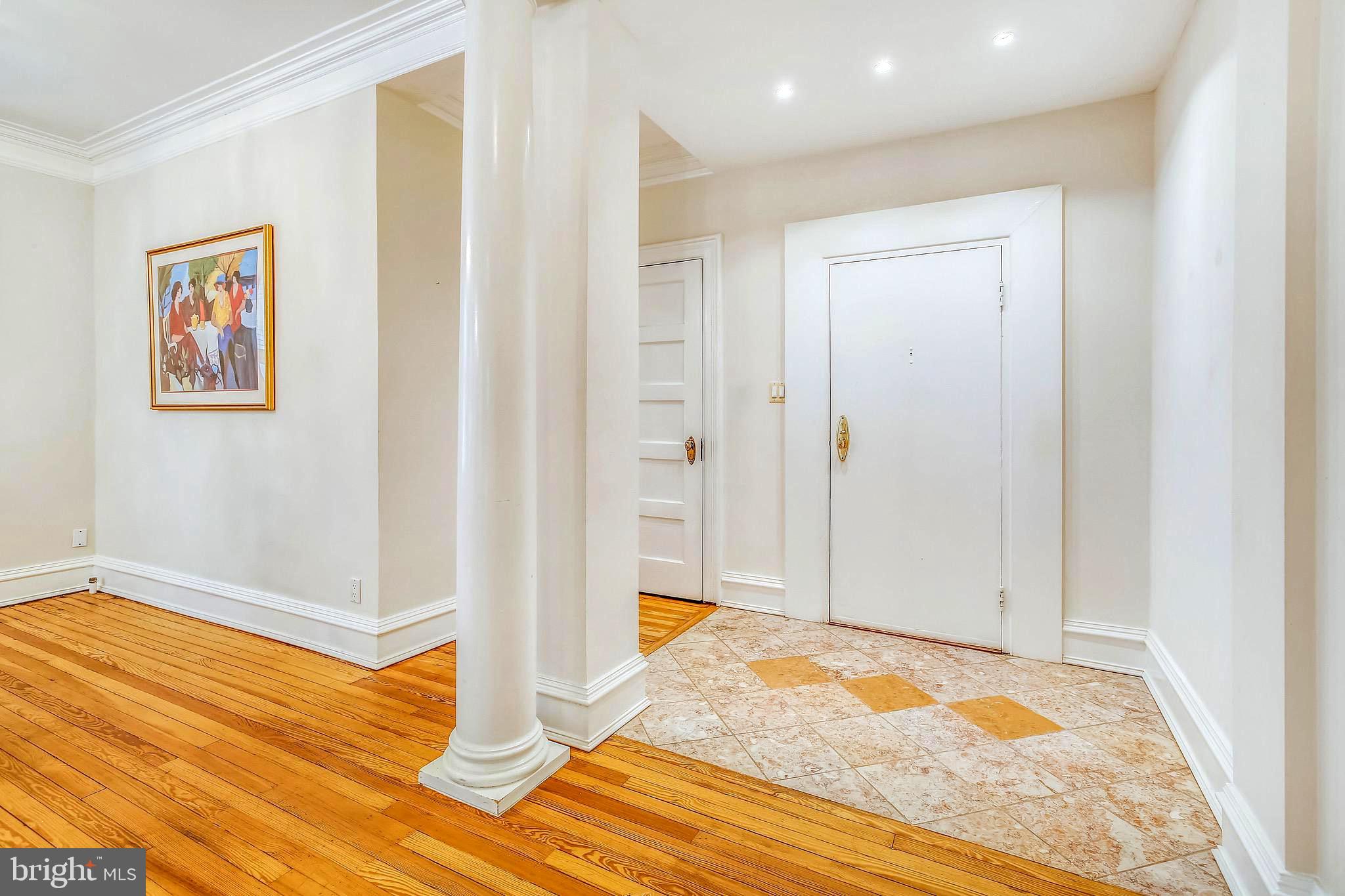 2022 Columbia Road Northwest, Unit 107 Washington, DC 20009 - Photo 4 of 47 Entrance Foyer