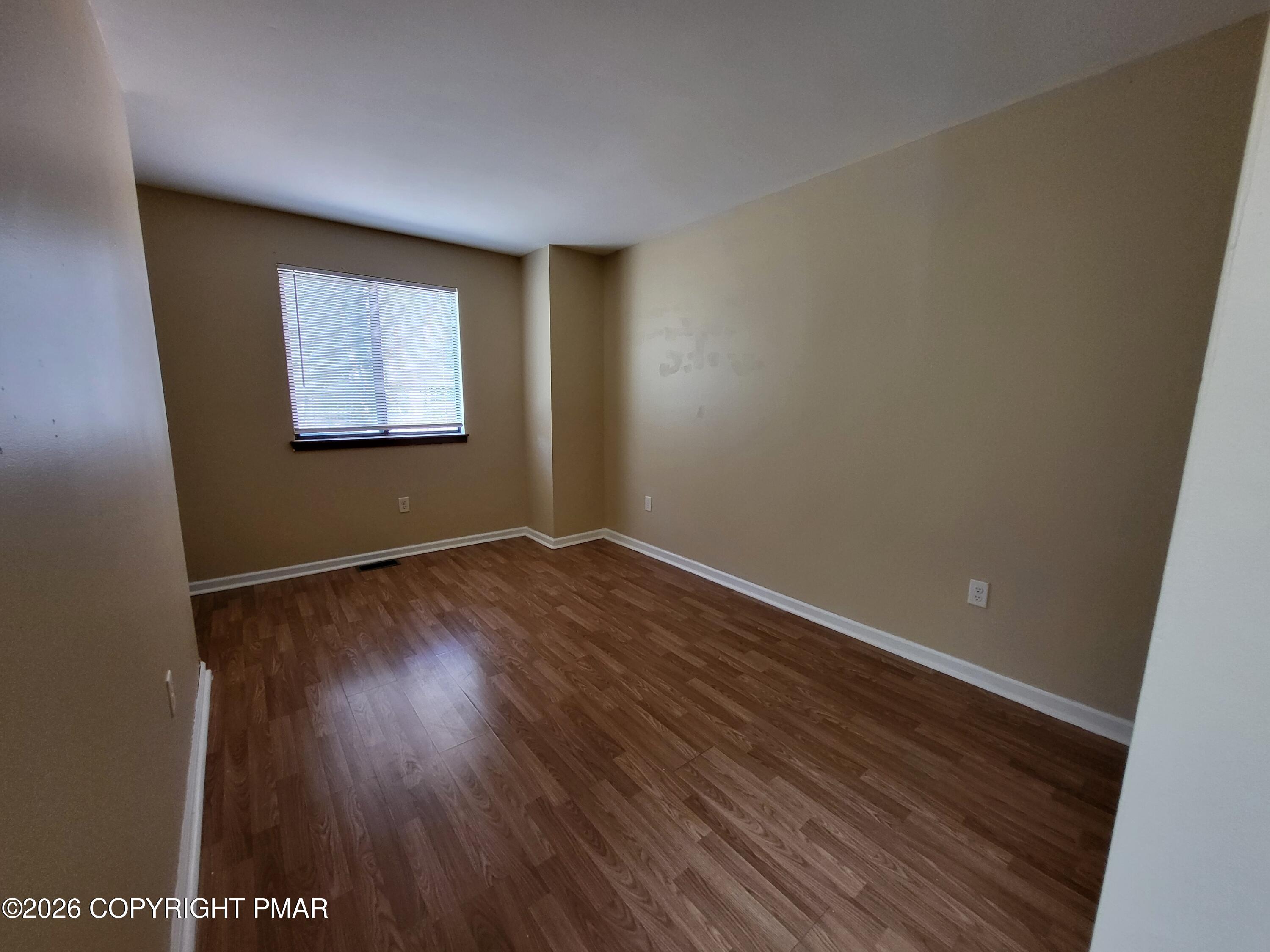 402 Tudor Court Bushkill, PA 18324 - Photo 22 of 29 20260427_101346