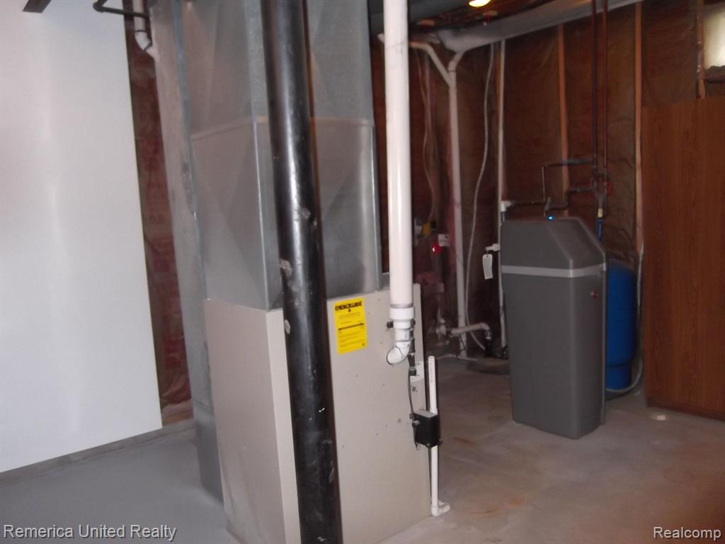 9551 Currie Road Northville, MI 48167 - Photo 23 of 24