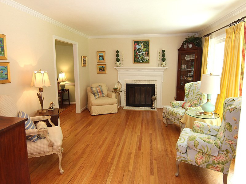 712 Catawba Street Raleigh, NC 27609 - Photo 5 of 25 Photo 5