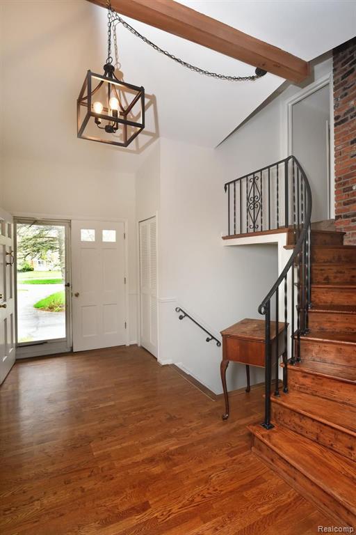 19501 Waltham Road Beverly Hills, MI 48025 - Photo 2 of 30