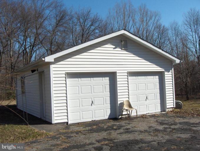 8695 Downey Road Severn, MD 21144 - Photo 2 of 7 Garage 1
