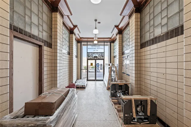 $3,000 | 2102 Mechanic Street, Unit 101, Galveston, TX 77550