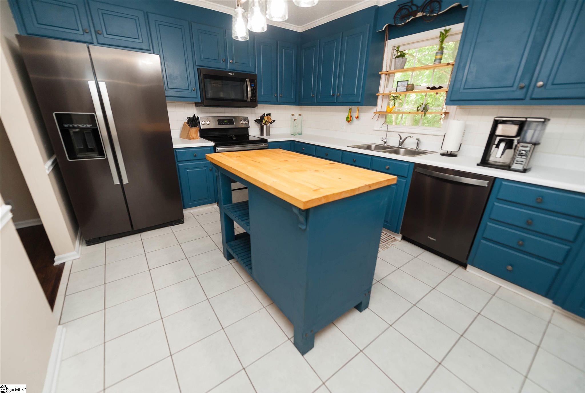 228 Hardwood Road Greenville, SC 29607 - Photo 7 of 29 Gallery Image 7