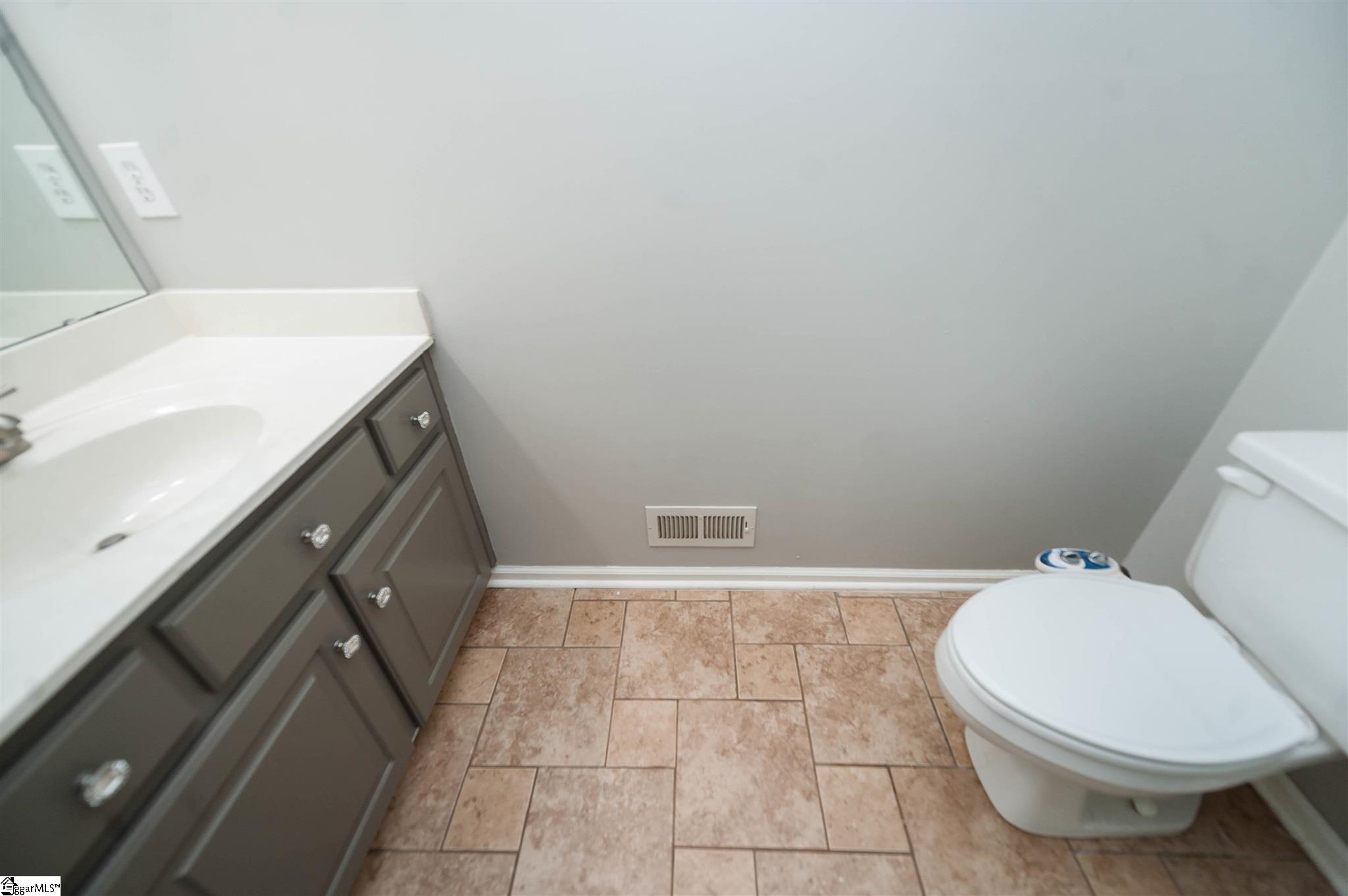 228 Hardwood Road Greenville, SC 29607 - Photo 10 of 29 Gallery Image 10