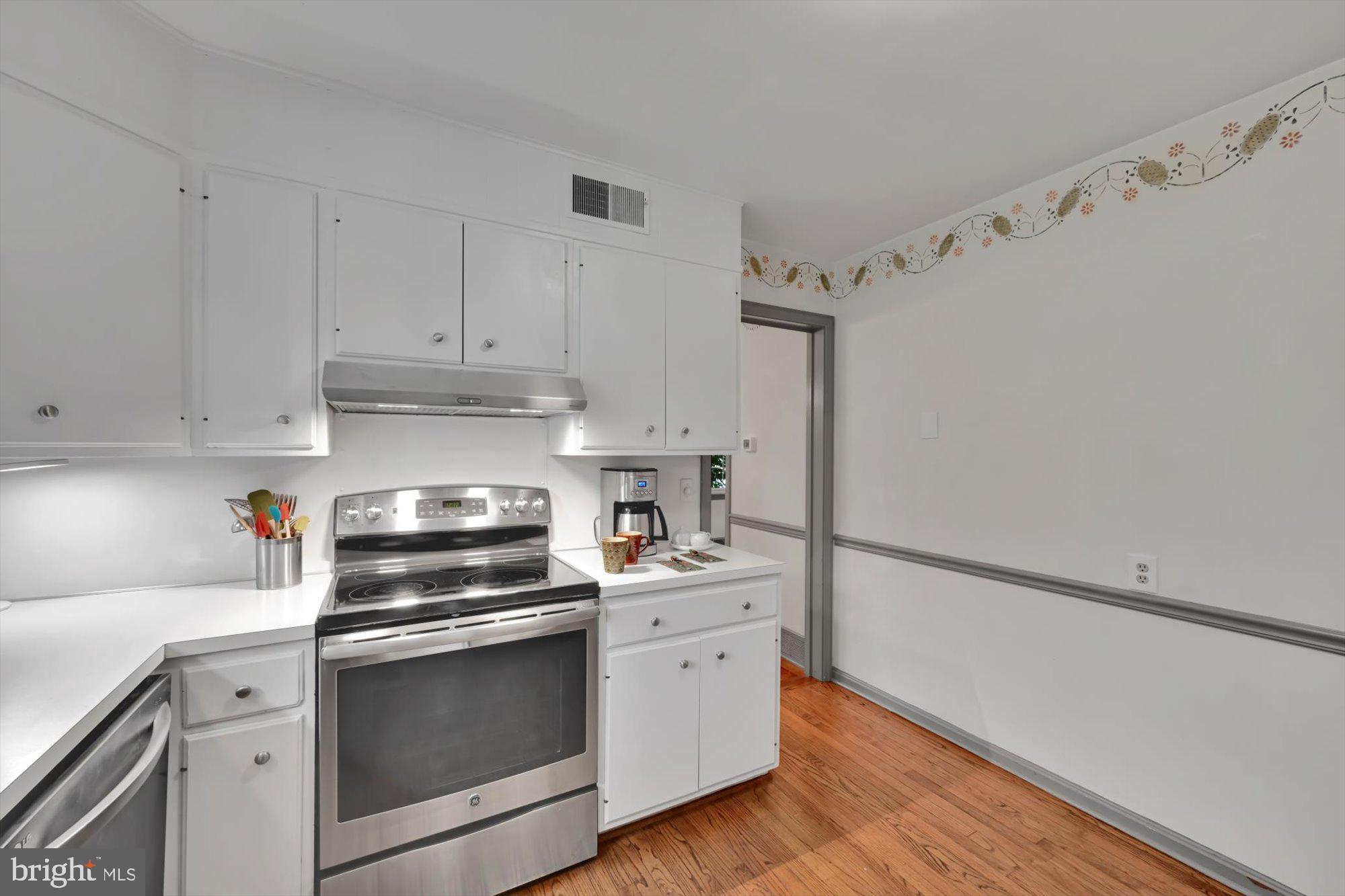 2751 Old Orchard Road Lancaster, PA 17601 - Photo 10 of 35 Gallery Image 10