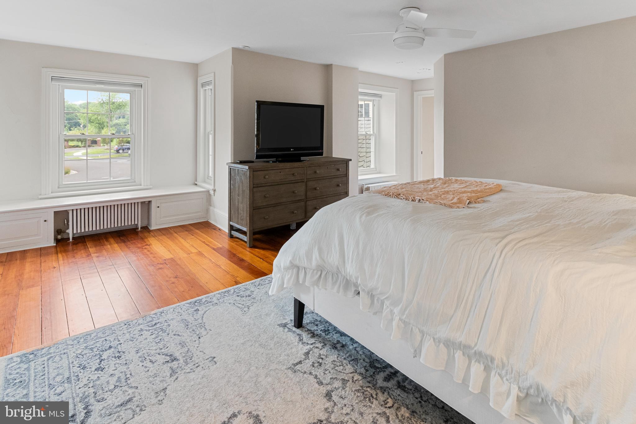 11 Silver Maple Drive Doylestown, PA 18901 - Photo 18 of 27 STUNNING HARDWOOD FLOORS