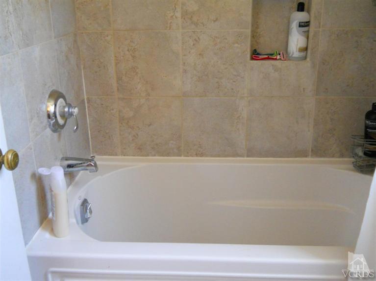 1740 Rivas Lane Oxnard, CA 93035 - Photo 17 of 30 a bathroom with a bathtub
