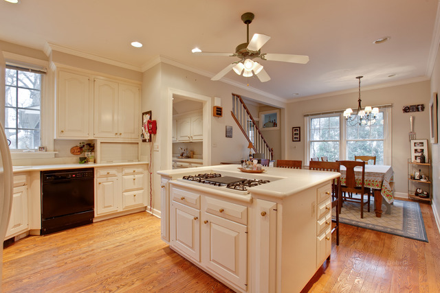 470 College Road Lake Forest, IL 60045 - Photo 8 of 25