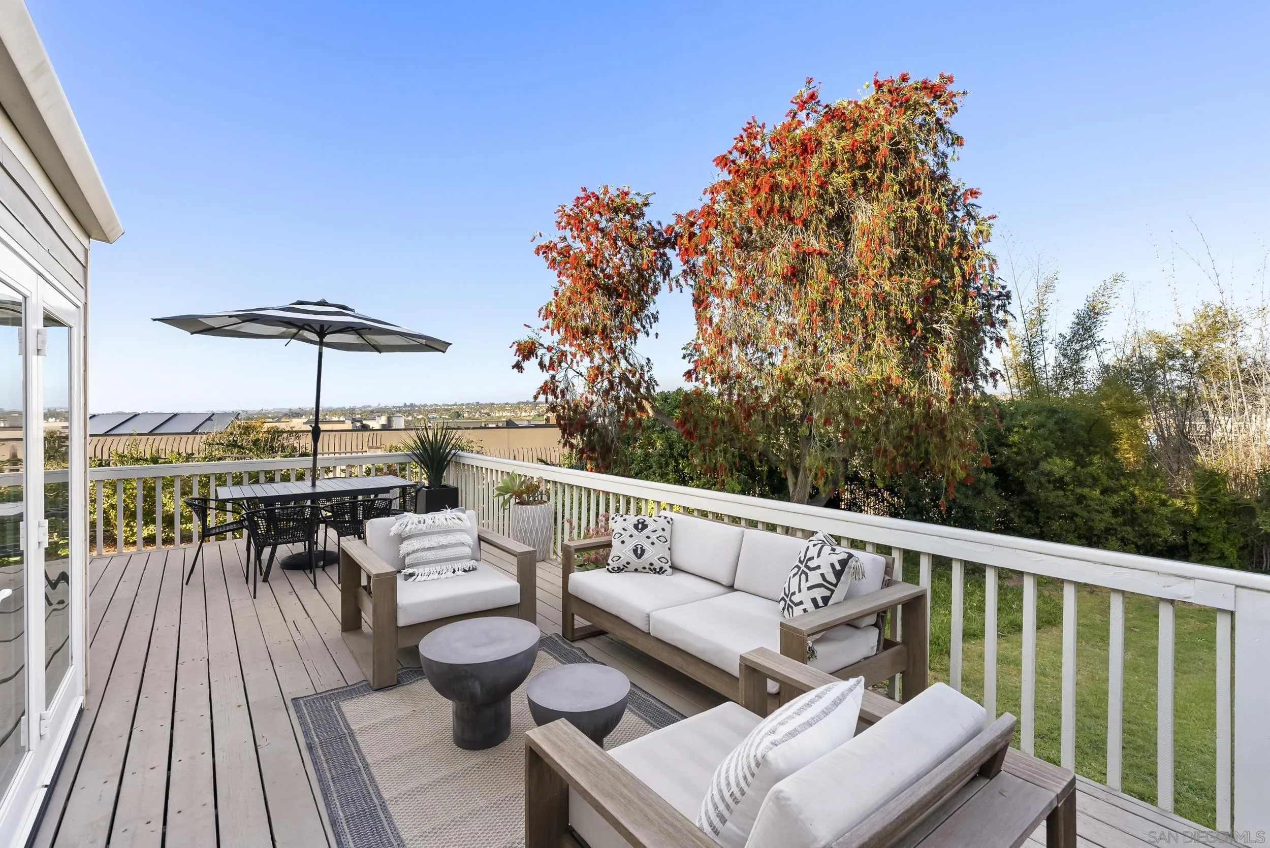1873 Haymarket Road Encinitas, CA 92024 - Photo 13 of 16 Gallery Image 13