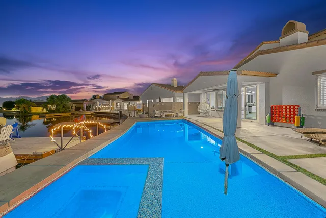 a view of a entryway front of house