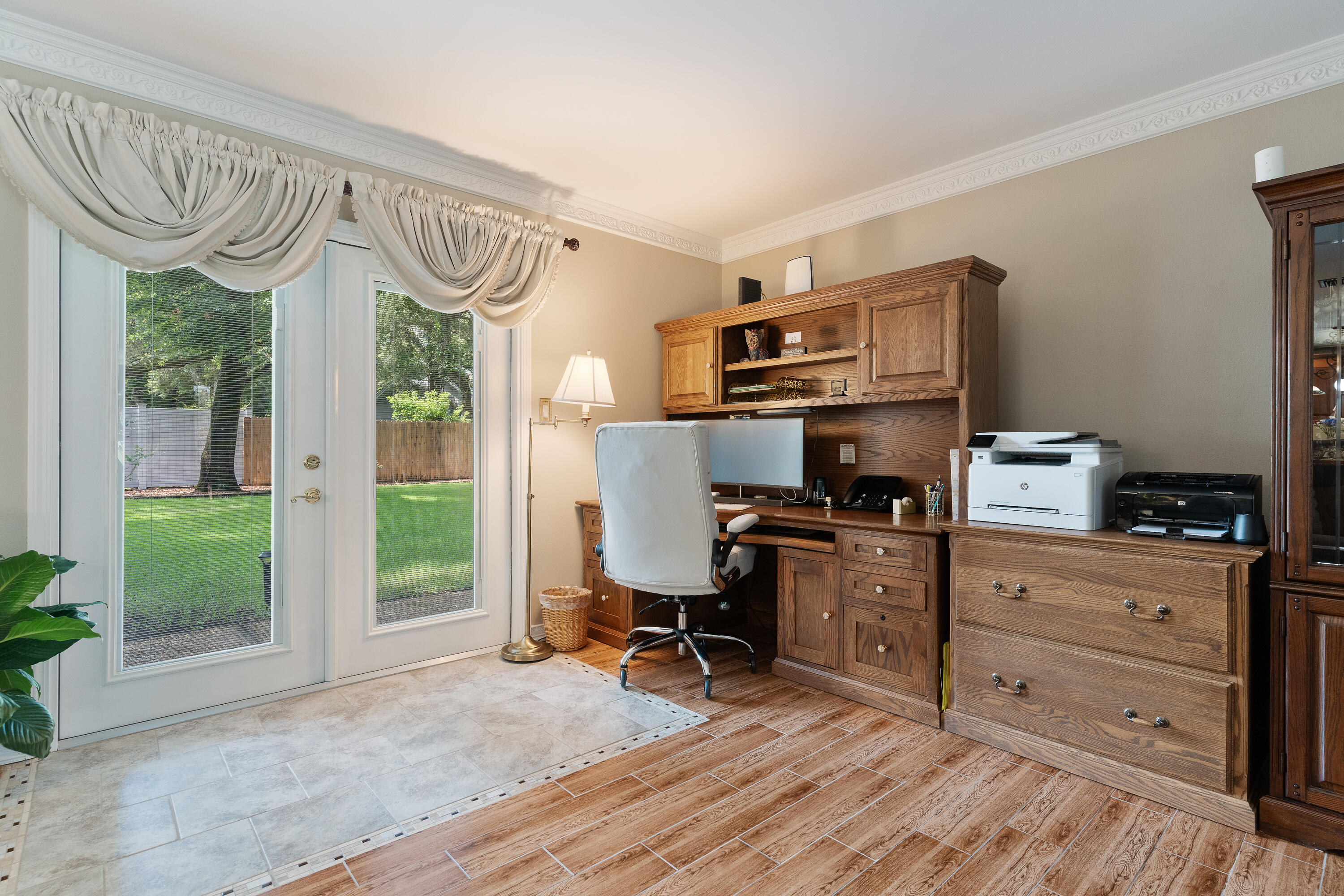 149 Raintree Boulevard Niceville, FL 32578 - Photo 26 of 72 7.3 Living Room