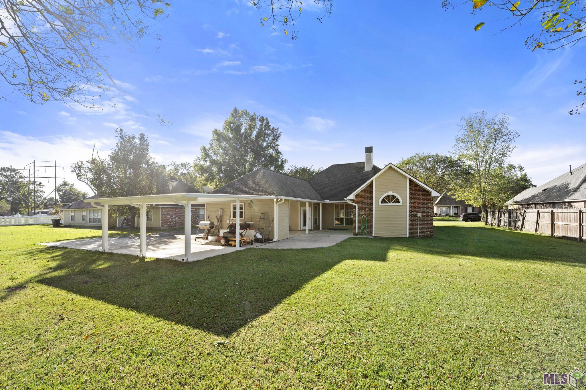 12829 Stutgart Avenue Baton Rouge, LA 70816 - Photo 3 of 17