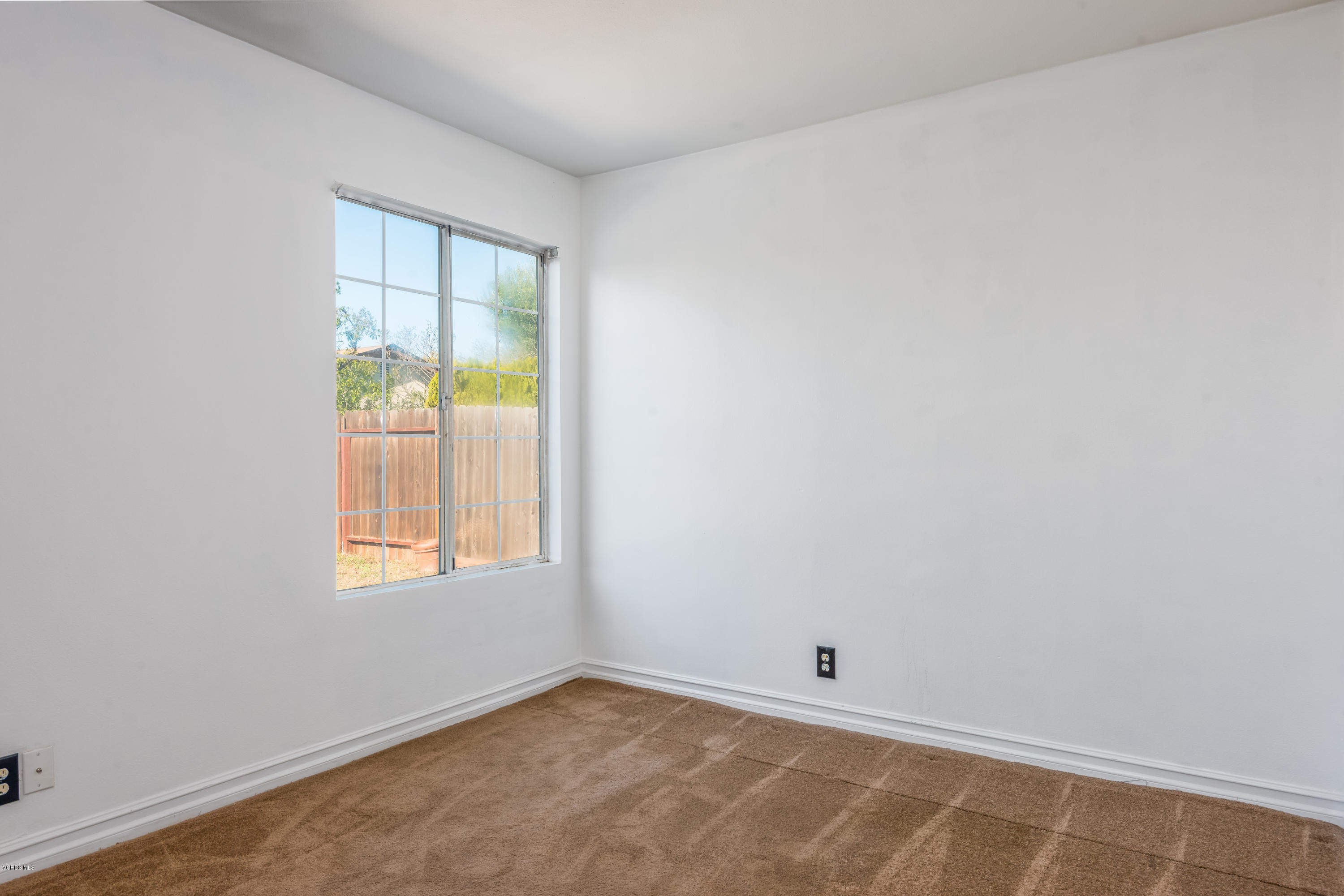 1211 Gallatin Place Oxnard, CA 93030 - Photo 16 of 18 016_Bedroom 4
