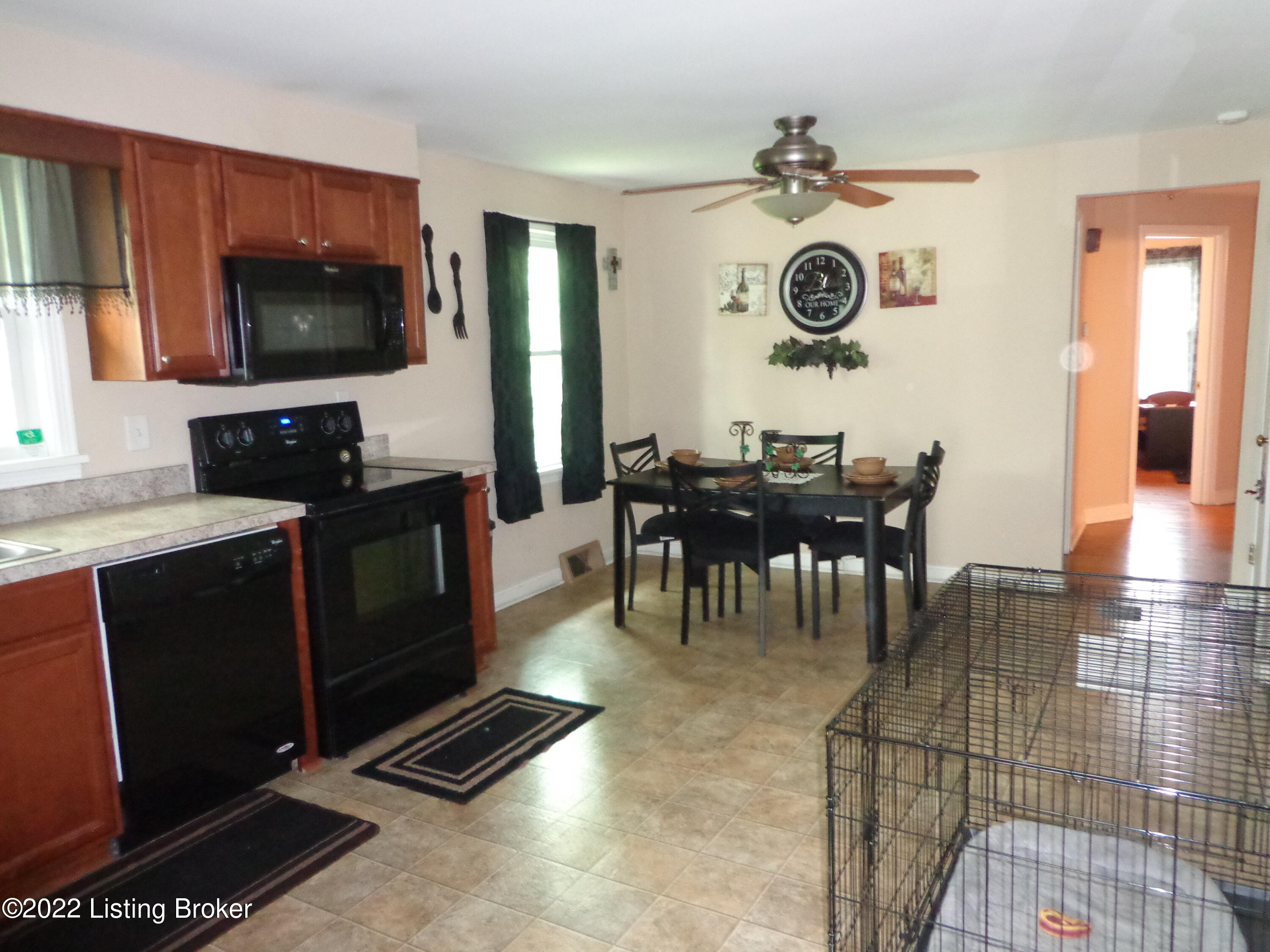 7903 Bluebonnet Road Louisville, KY 40258 - Photo 33 of 38 DSC03484