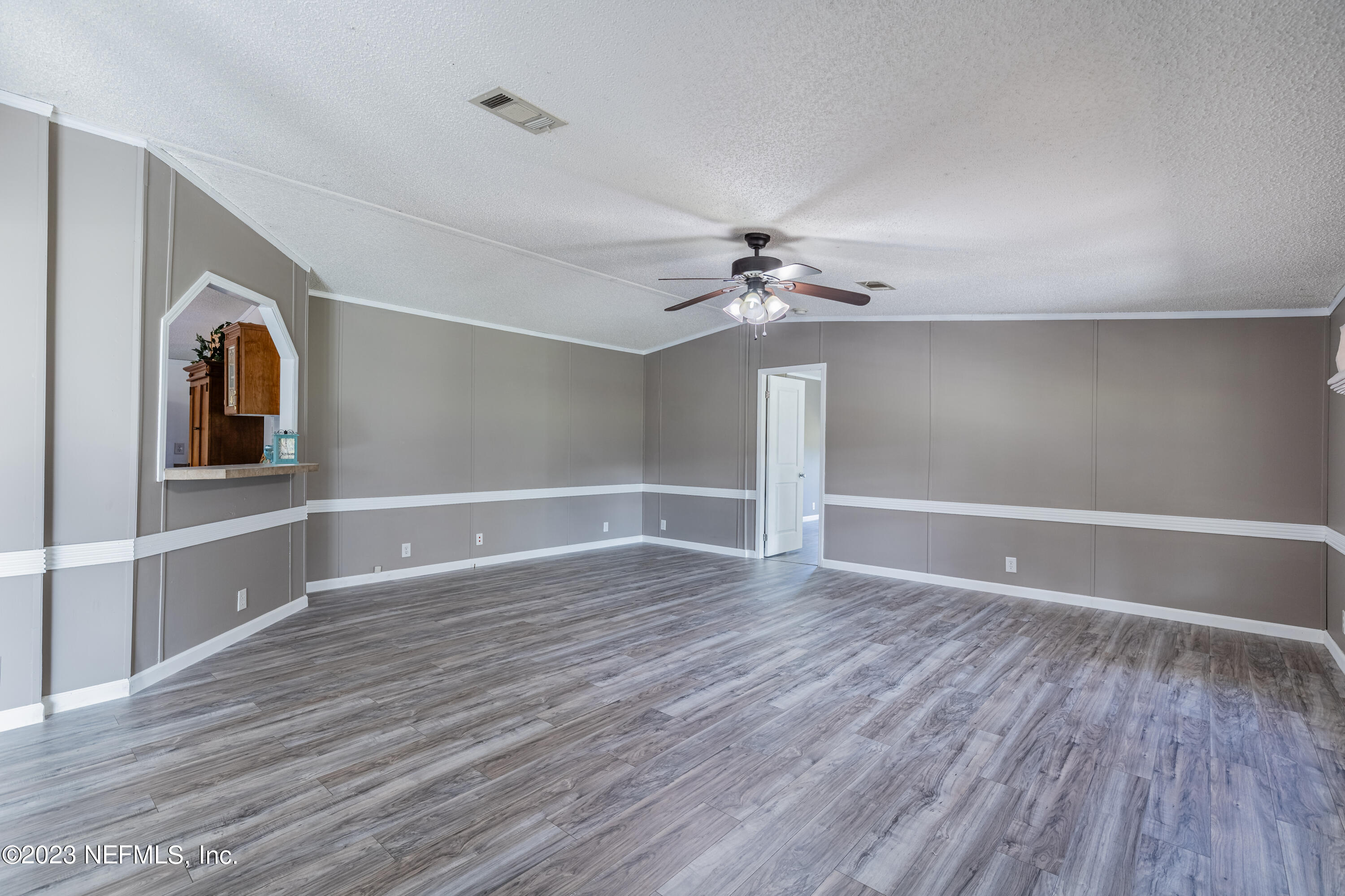 159 Goldie Road Melrose, FL 32666 - Photo 5 of 67 Living Room