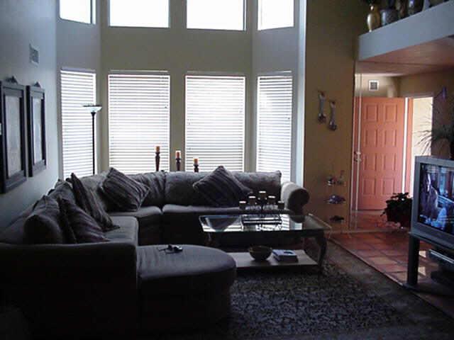 4508 East Monte Way Phoenix, AZ 85044 - Photo 2 of 6 Additional Photo