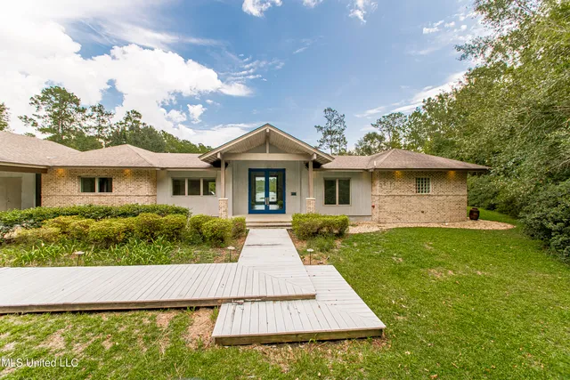 $635,000 | 32240 A C Crawford Road, Bush, LA 70431