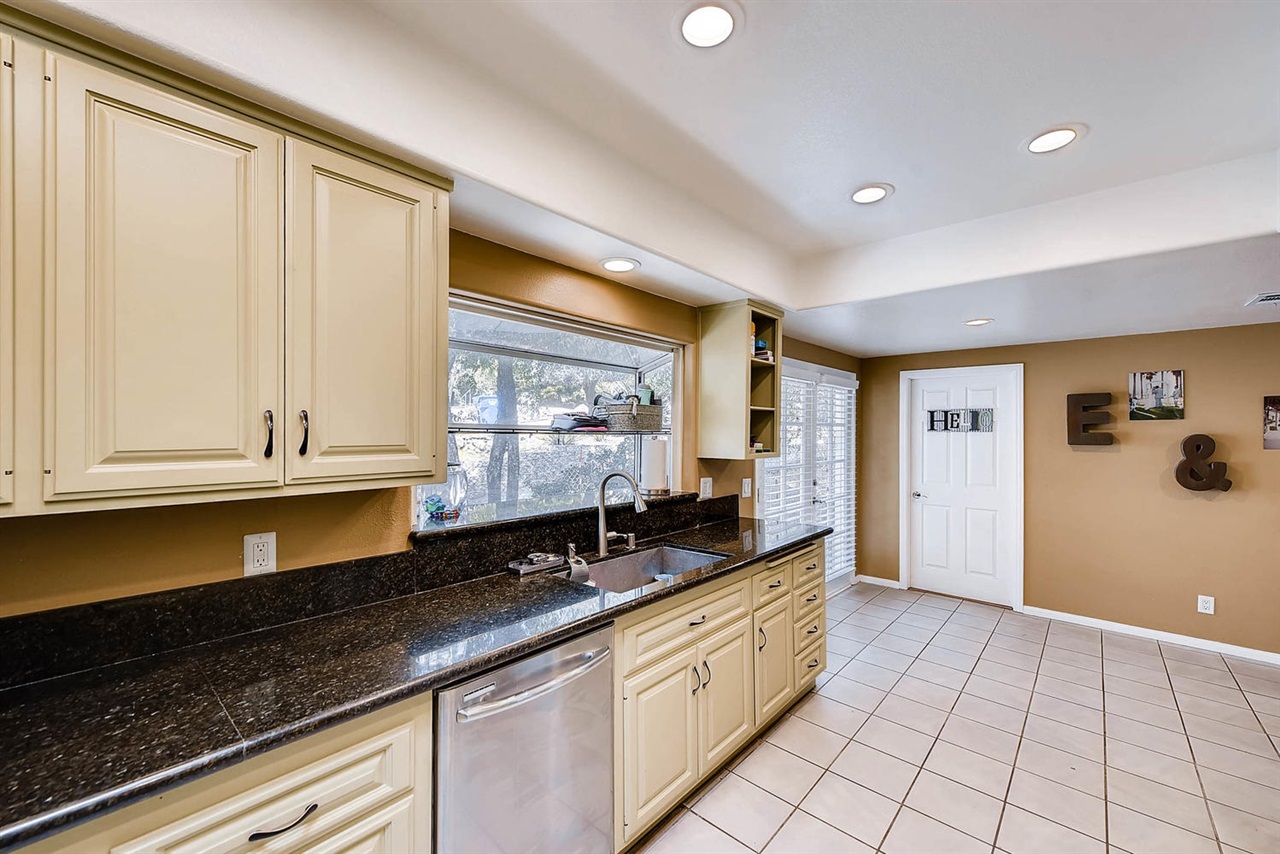 8540 Golden Ridge Road Lakeside, CA 92040 - Photo 9 of 25