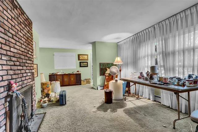 a very nice looking room with many windows