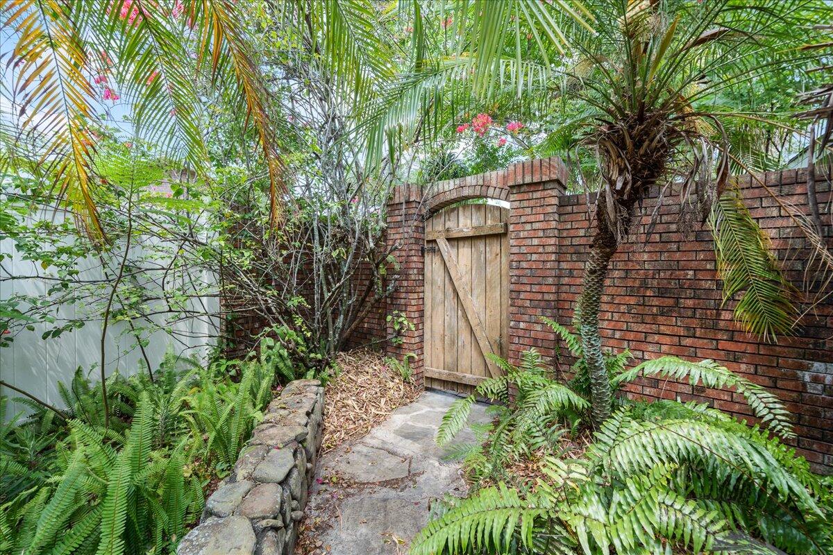1244 Cimarron Circle Northeast Palm Bay, FL 32905 - Photo 36 of 38 a view of a garden with plants