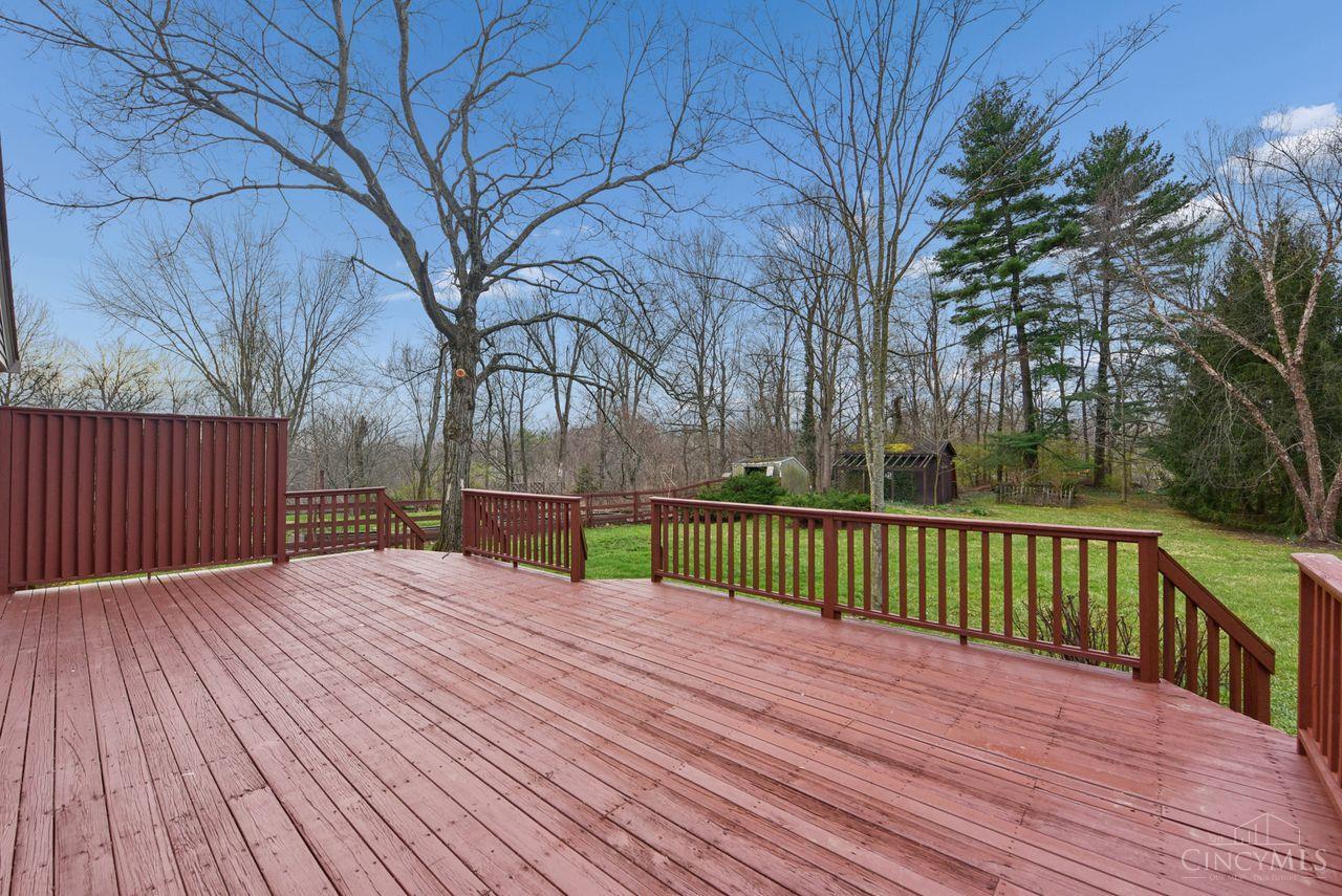357 Meadowcrest Road Cincinnati, OH 45231 - Photo 48 of 61