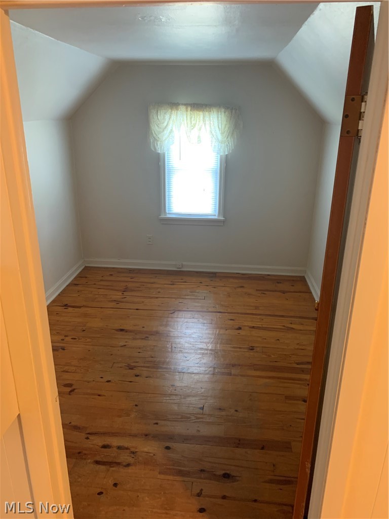 1291 Mayfield Ridge Road Cleveland, OH 44124 - Photo 9 of 13