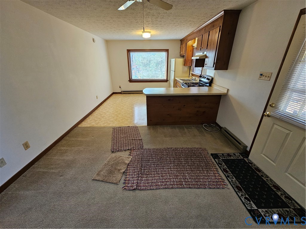 7866 Wilton Road, Unit 1 Henrico, VA 23231 - Photo 11 of 22 a living room with furniture