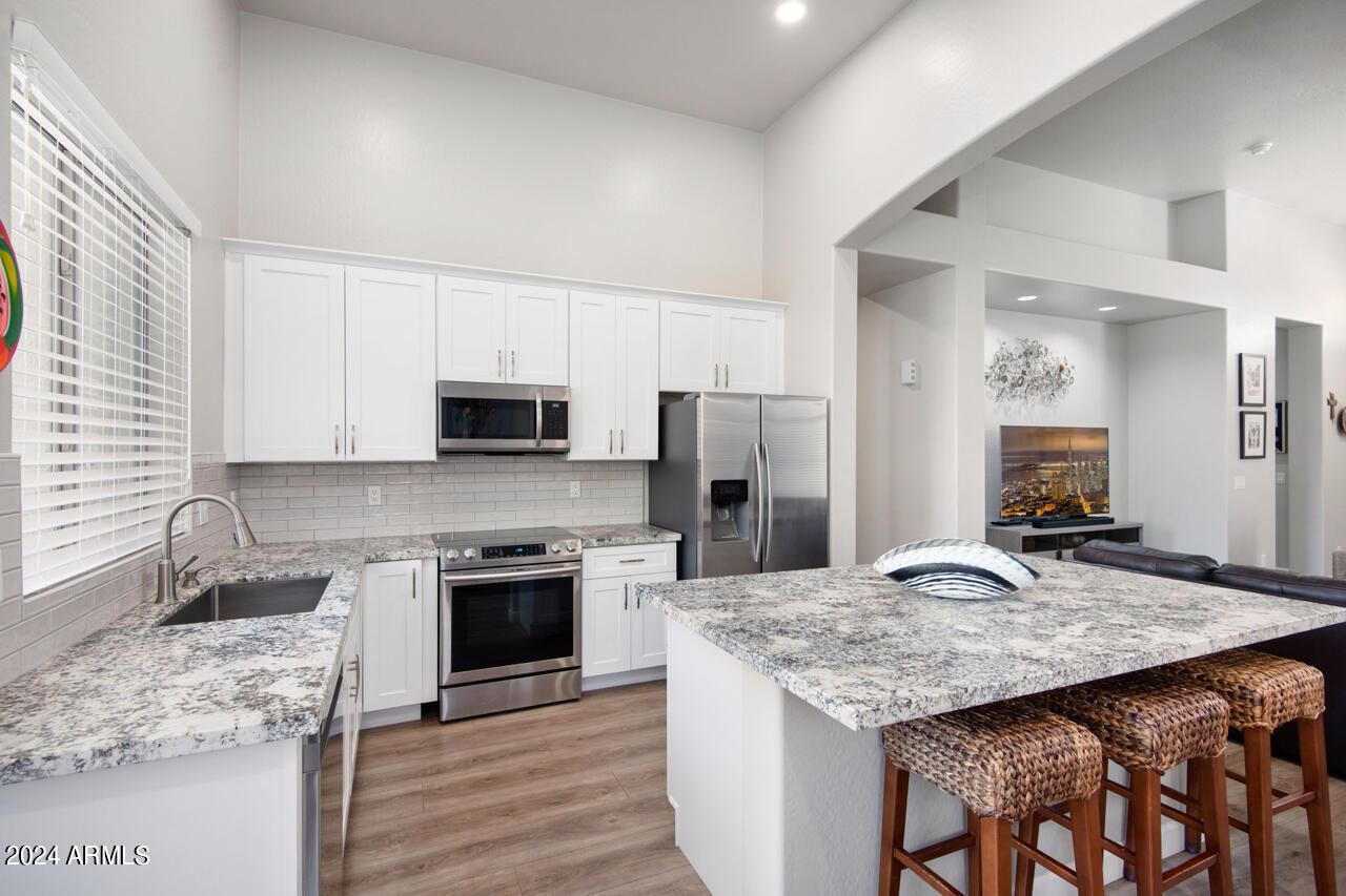 6534 West Rowel Road Phoenix, AZ 85083 - Photo 9 of 31 9-Kitchen