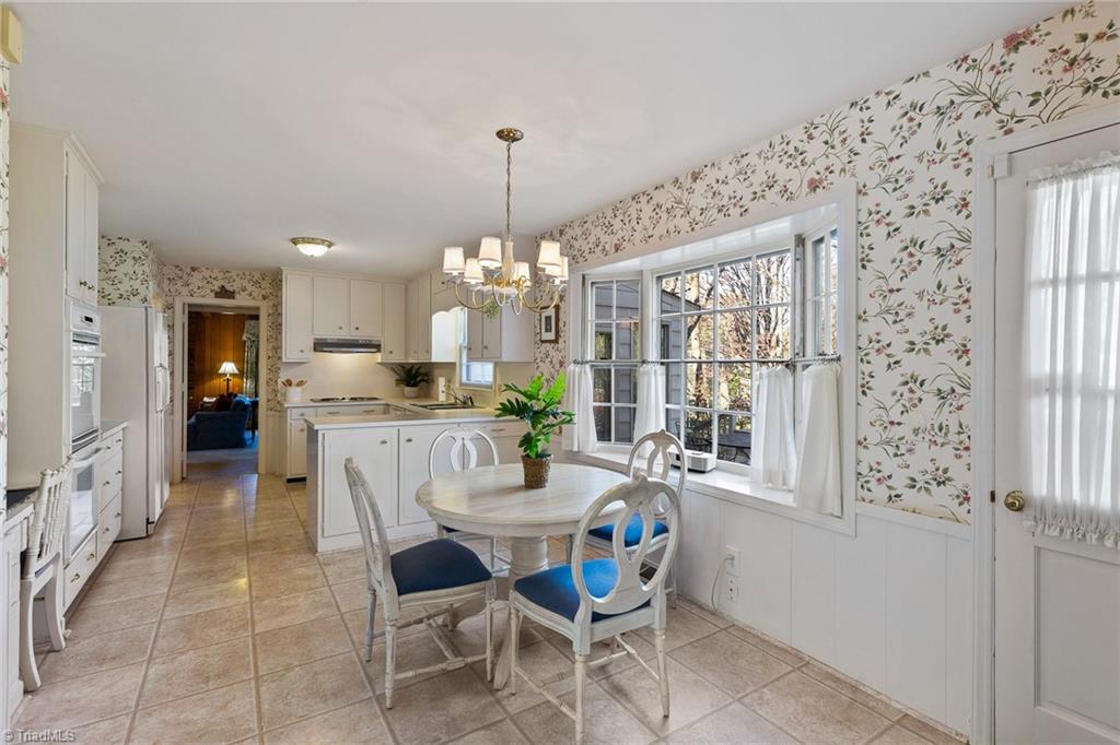 1502 Hobbs Road Greensboro, NC 27410 - Photo 11 of 34 Gallery Image 11