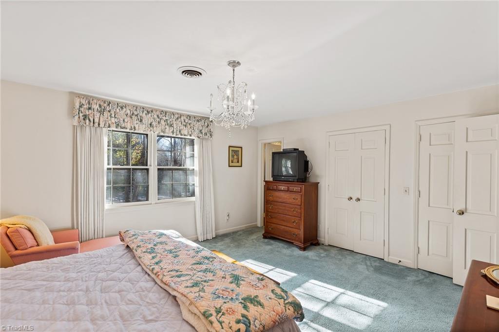 1502 Hobbs Road Greensboro, NC 27410 - Photo 28 of 34 Gallery Image 28