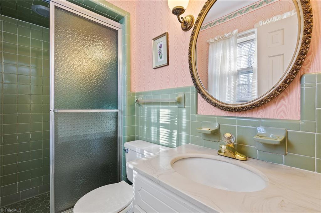 1502 Hobbs Road Greensboro, NC 27410 - Photo 29 of 34 Gallery Image 29
