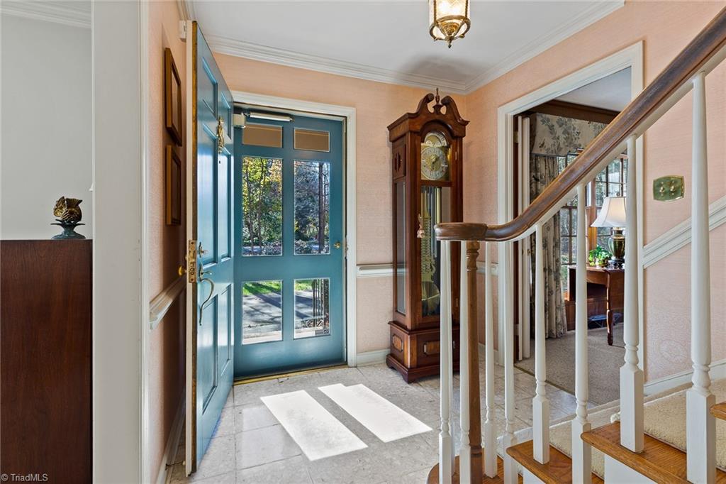 1502 Hobbs Road Greensboro, NC 27410 - Photo 4 of 34 Gallery Image 4
