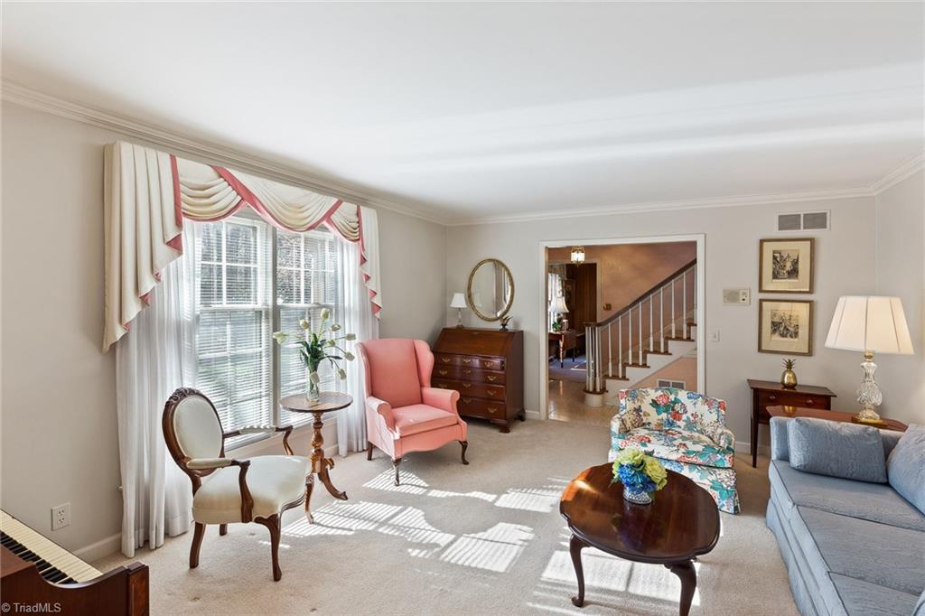 1502 Hobbs Road Greensboro, NC 27410 - Photo 7 of 34 Gallery Image 7
