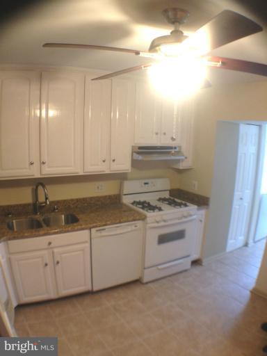 1438 Decatur Street Baltimore, MD 21230 - Photo 14 of 28 Kitchen