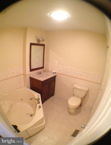 1438 Decatur Street Baltimore, MD 21230 - Photo 15 of 28 Bath (Master)
