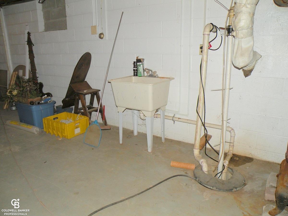 10216 Foley Road Avoca, MI 48006 - Photo 28 of 40 31324133-27.JPG
