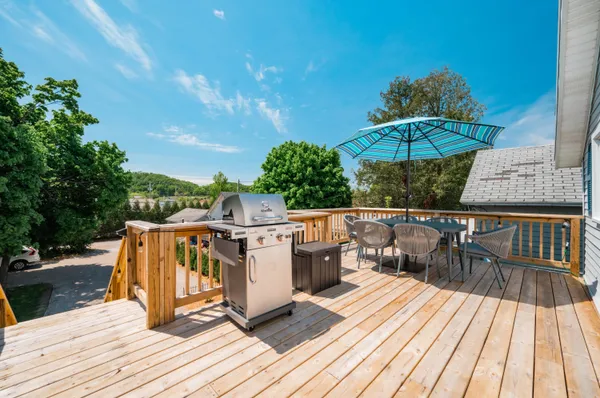 $610,000 | 706 Forest Avenue, Frankfort, MI 49635
