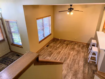 $2,500 | 5 Dewalt Court, Elmhurst, IL 60126