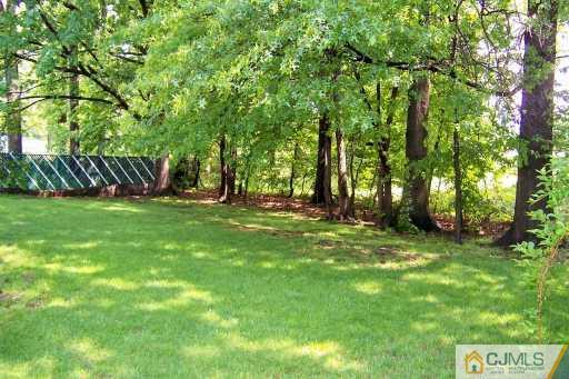 60 Drake Place Colonia, NJ 07067 - Photo 8 of 8 Gallery Image 8