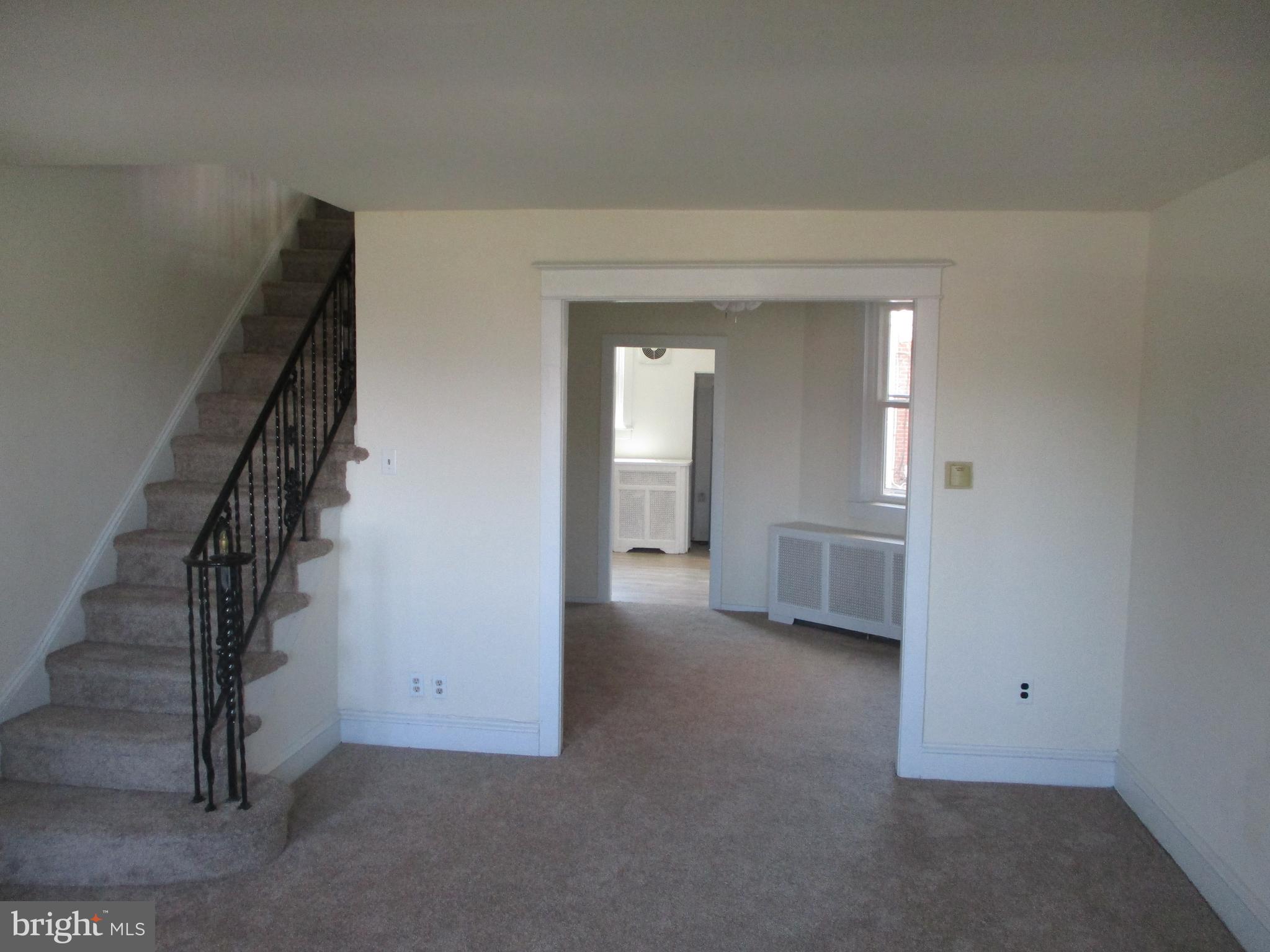 2952 Robbins Street Philadelphia, PA 19149 - Photo 6 of 19 Living Room